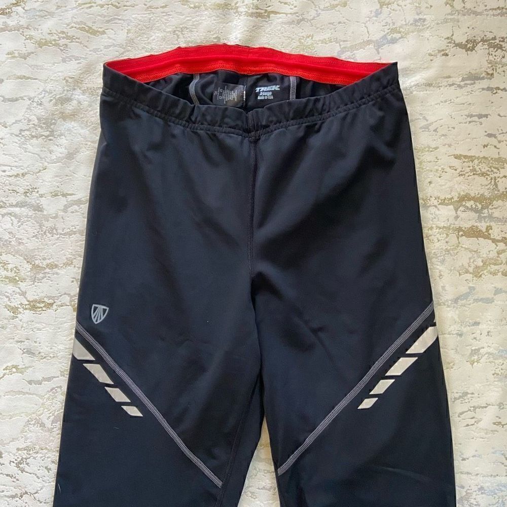 Trek Non Padded Men’s Classic Tightbike Pants Reflective Detail View 3